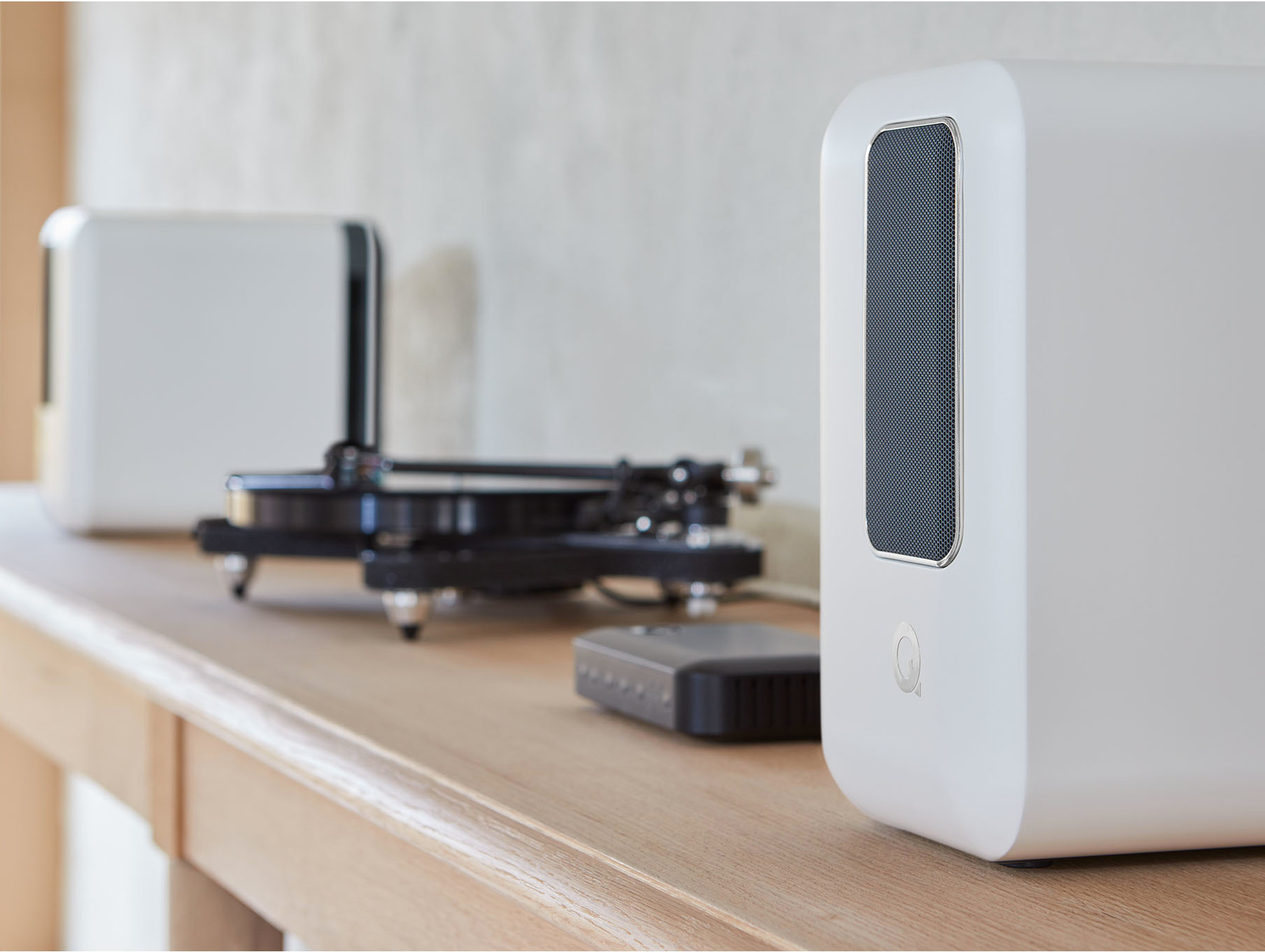 Q Active 200 with turntable and hub